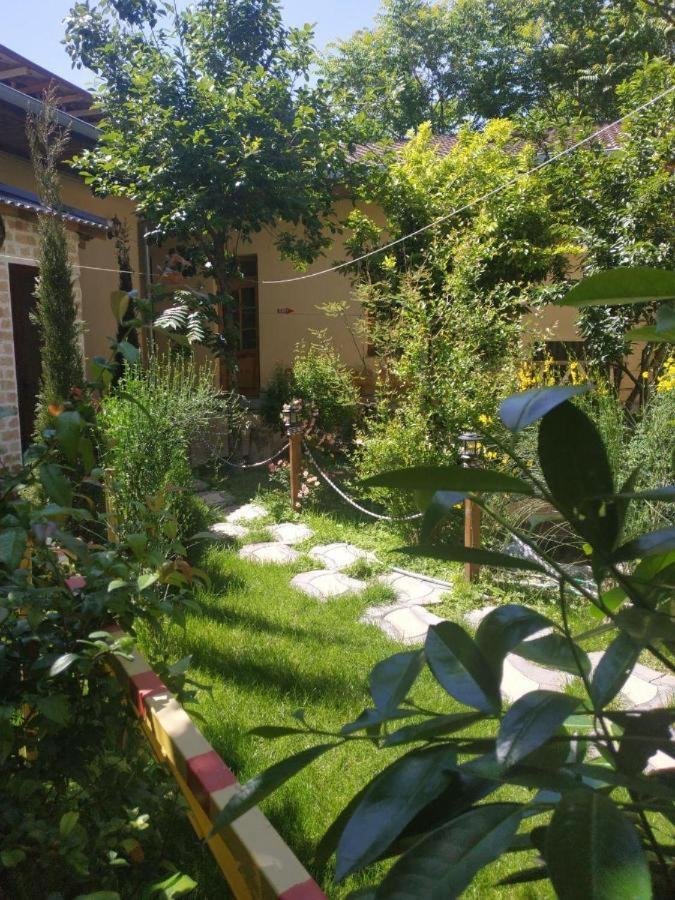 Sim-Sim Hostel & Backpackers Samarkand Bagian luar foto