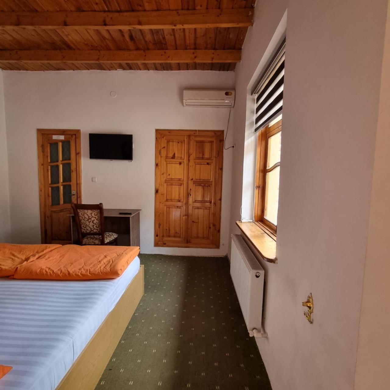 Sim-Sim Hostel & Backpackers Samarkand Bagian luar foto