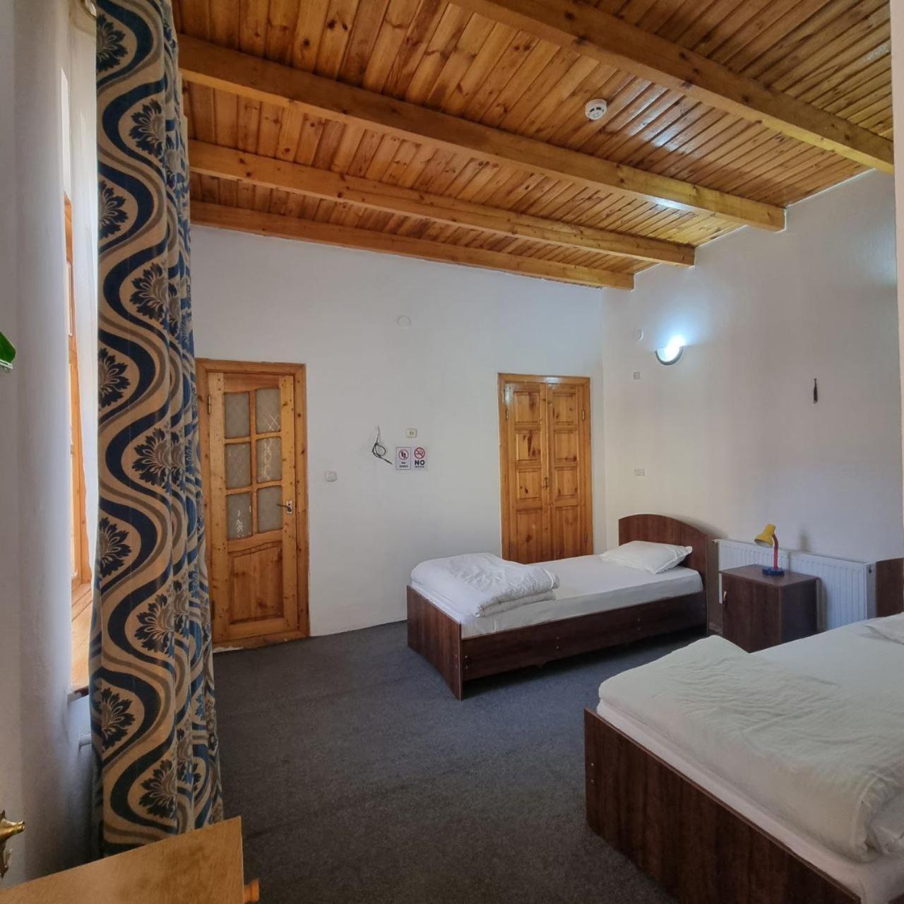 Sim-Sim Hostel & Backpackers Samarkand Bagian luar foto